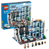 Lego City Полицейский участок 7498 фото