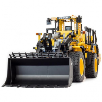 Конструктор Lego Technic 42030 Лего Автопогрузчик VOLVO L350F с дистанционным управлением фото