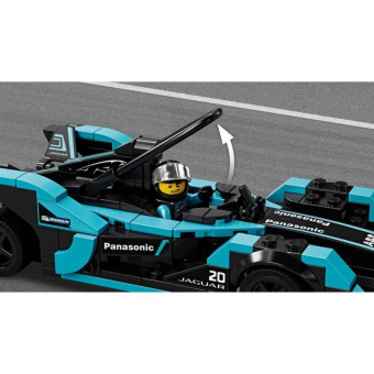LEGO 76898 Formula E Panasonic Jaguar Racing GEN2 car & Jaguar I-PACE eTROPHY фото