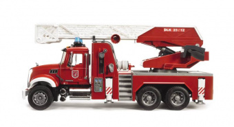  Пожарная машина Mack с лестницей 02821 Брудер фото