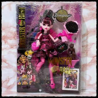 Кукла Monster High Monster Ball Draculaura