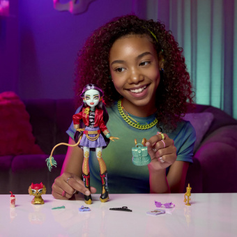 Кукла Monster High Джинафаер Лонг HYV58