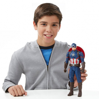 Avengers B6176 Интерактивная фигурка Первого Мстителя