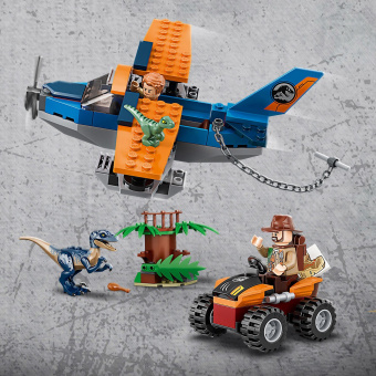 Конструктор LEGO Jurassic World Велоцираптор: спасение на биплане 75942 фото