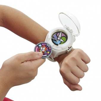 Интерактивная игрушка Hasbro Yokai Watch часы и медали (B5943121)