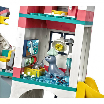  Конструктор ЛЕГО Подружки Спасательный центр на маяке LEGO Friends 41380 фото